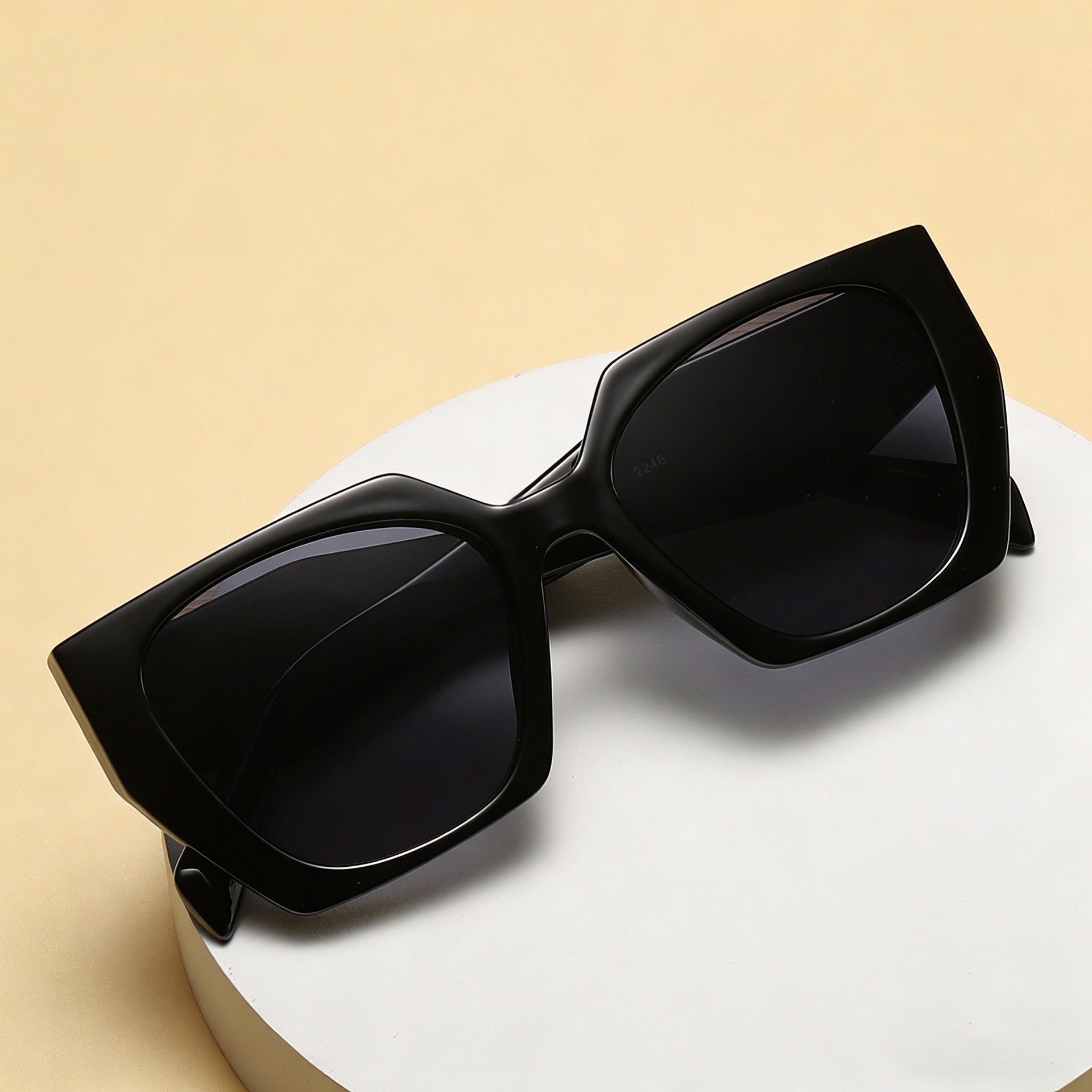 Fashion Cat Eye Wide Temple Sunglasses for Women, High-End  Full Frame Sun Glasses, Designer Style Eyewear